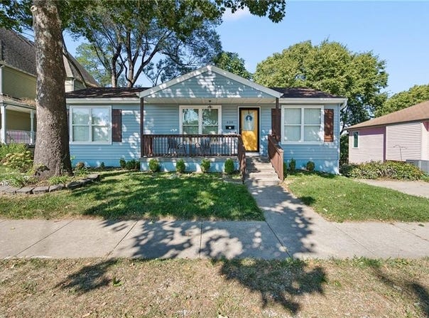 408 N WATER Street, Liberty, MO 64068