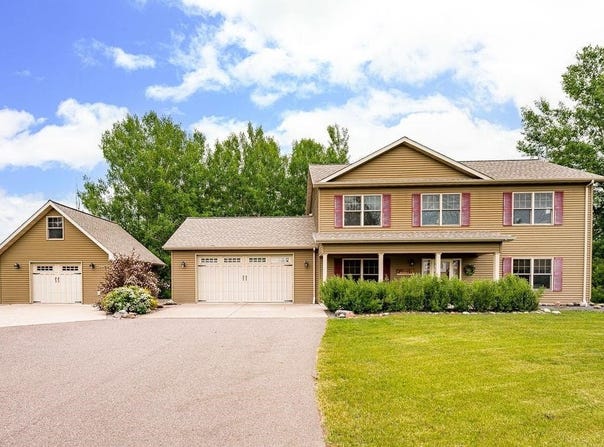 5368 McKinley Dr, Hermantown, MN 55811