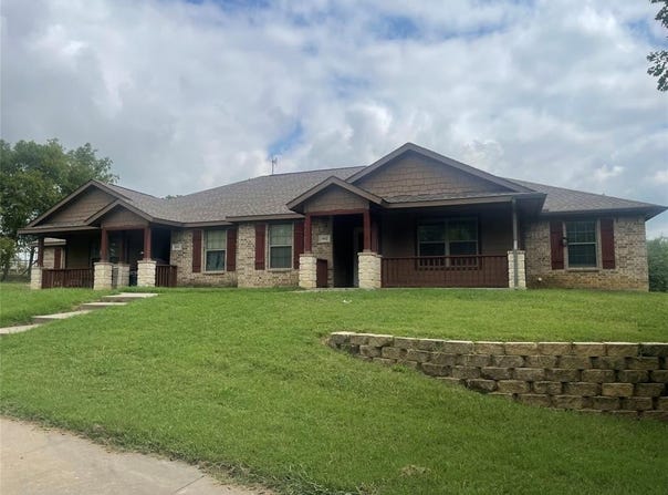 892 W 1st Street, Maypearl, TX 76064