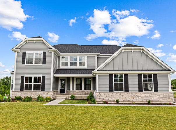 12 Whisper Creek Court, Hawthorn Woods, IL 60047
