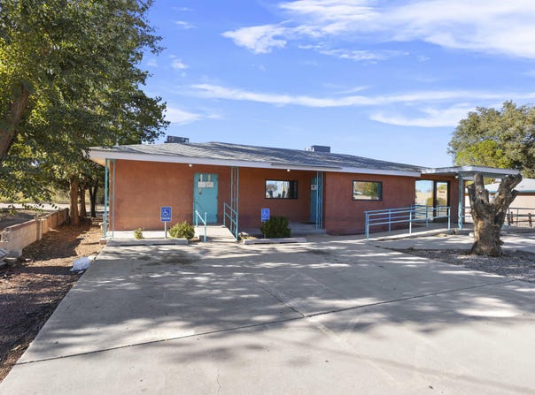 127 SANDOVAL Road SW, Los Lunas, NM 87031