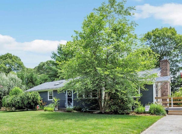 30 Guildford Road, Centerville, MA 02632