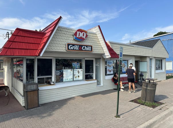 201-203 E Central Avenue, Mackinaw City, MI 49701