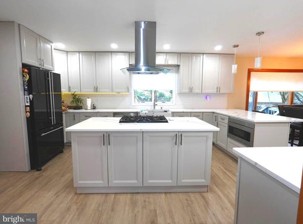 55 BERKSHIRE DRIVE, SEWELL, NJ 08080