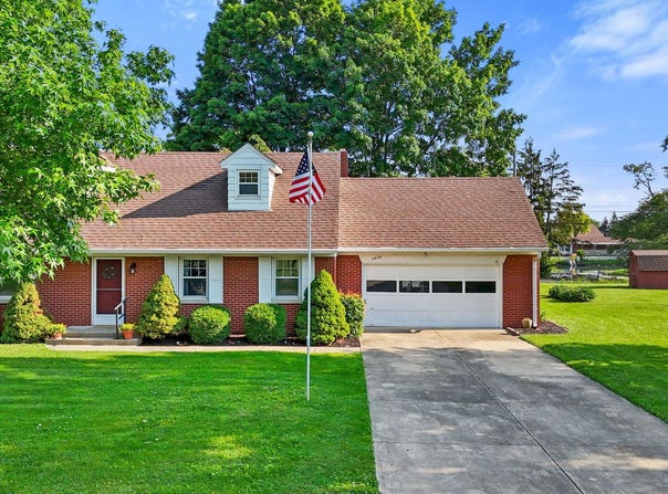 1010 Maple Street, Greenwood, IN 46142
