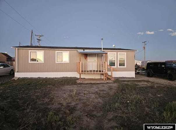 121 MULEDEER Street, Opal, WY 83124
