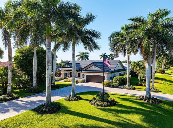 123 NEWPORT Drive, Naples, FL 34114