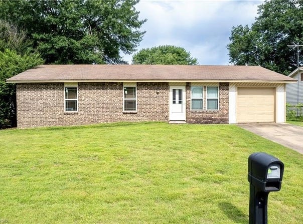 105 N Circle B, Roland, OK 74954