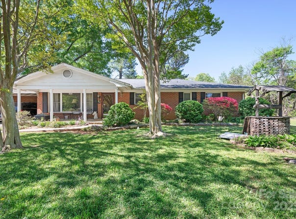 3265 W Innes Street, Salisbury, NC 28144