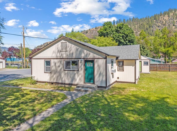 380 5TH AVE, KETTLE FALLS, WA 99141