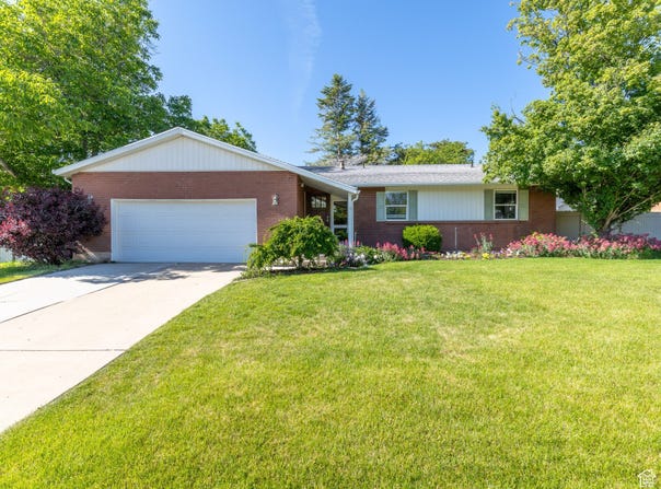 1145 CREEK VIEW, Fruit Heights, UT 84037