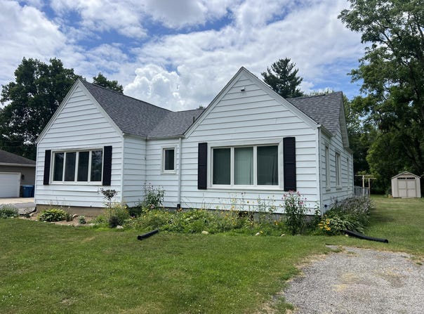 501 N Church Street, Kouts, IN 46347