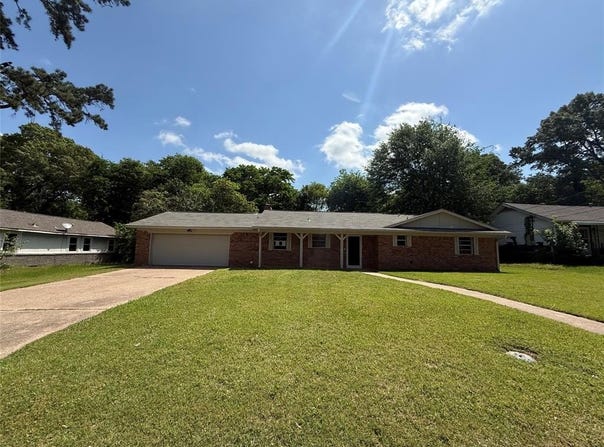 290 Dickard Street, Hawkins, TX 75765