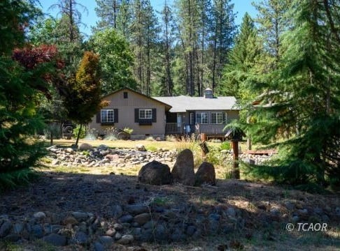 290 Mountain View Dr, Lewiston, CA 96052