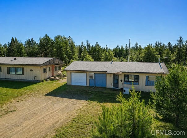 561 E M35 Highway, Gwinn, MI 49841