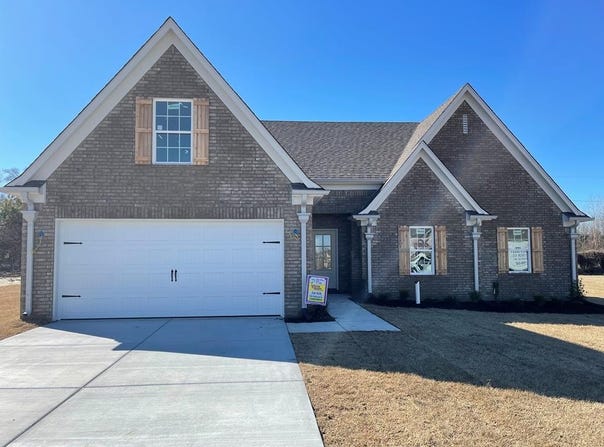 626 ROBINSON DR., Marion, AR 72364
