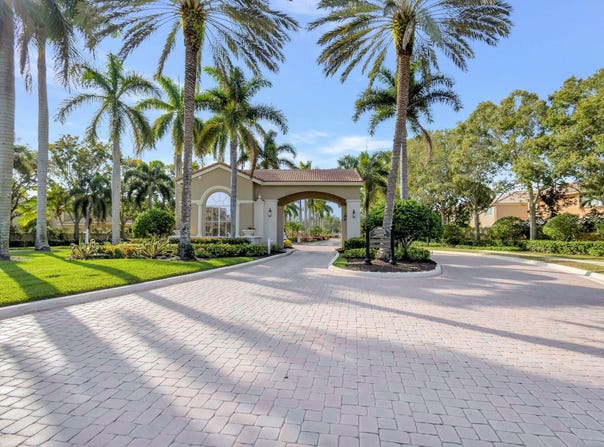 5057 Sancerre Circle, Lake Worth, FL 33463