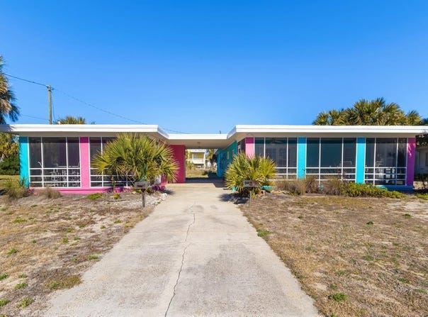 625 E Gorrie Dr, St. George Island, FL 32328