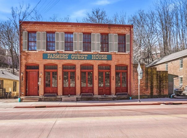 334 Spring Street, GALENA, IL 61036