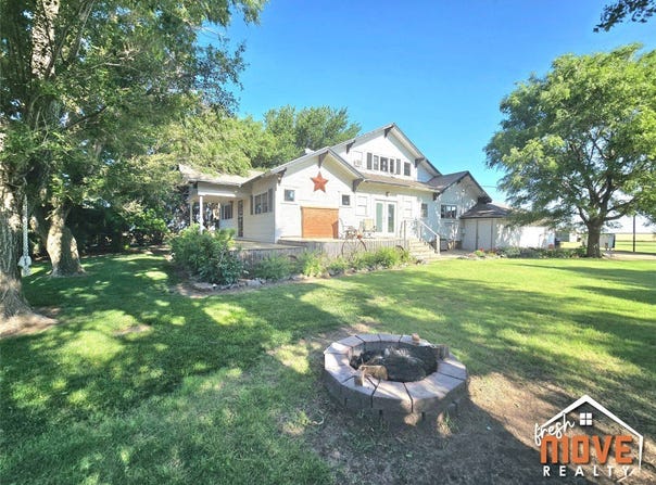 5106 L Road, Plains, KS 67869