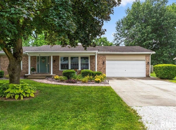 6 Penacook Drive, Rochester, IL 62563