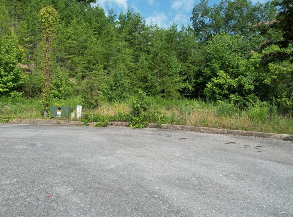 20-r &37 Cherokee Valley Drive, Sevierville, TN 37862