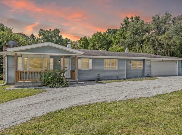 21466 Ireland Road, South Bend, IN 46614