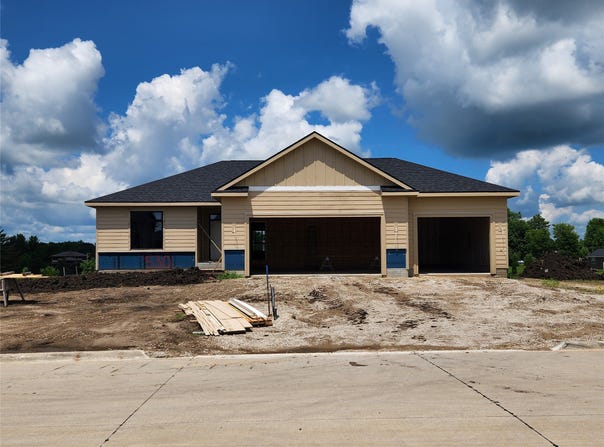 530 Walnut Drive, Huxley, IA 50124