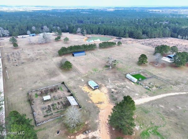 1082 Double M, Summit, MS 39666