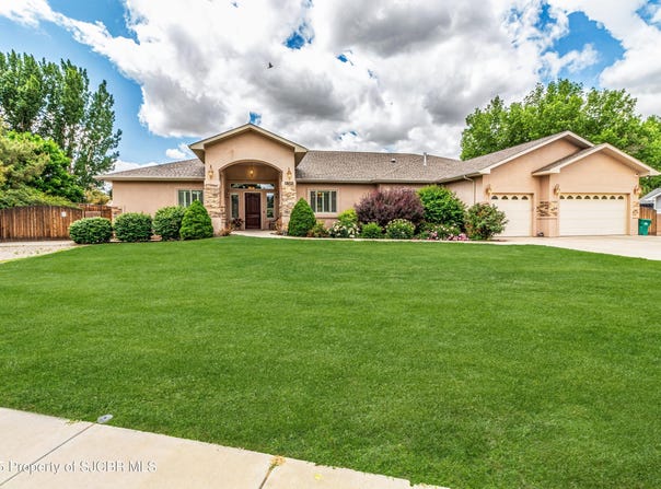 704 ANASAZI Drive, Aztec, NM 87410
