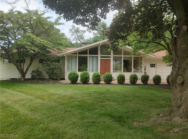2147 Fulton Drive, Coshocton, OH 43812