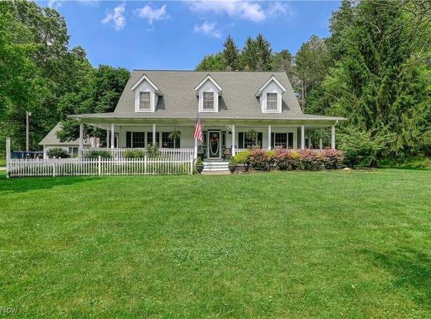 3043 E Wallings Road, Broadview Heights, OH 44147