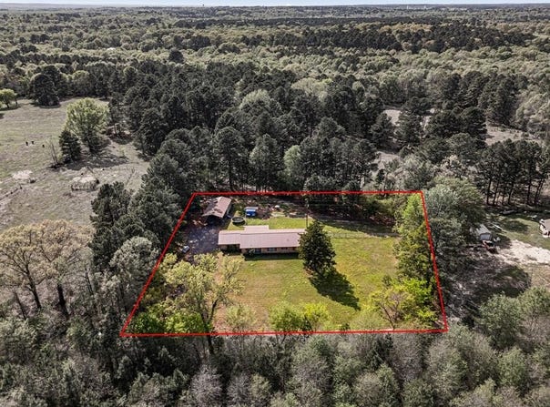 653 County Road 3639, Big Sandy, TX 75755