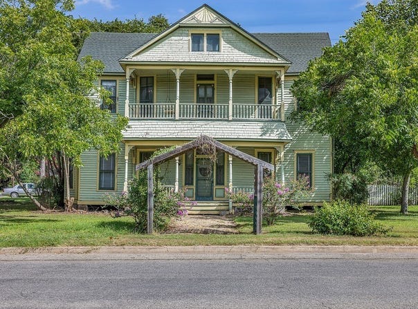311 East Colorado Street, La Grange, TX 78945