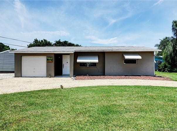 4701 SE Edison Avenue, Stuart, FL 34997