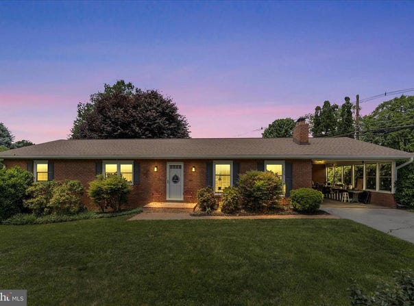 10928 HOLLY TER, HAGERSTOWN, MD 21740