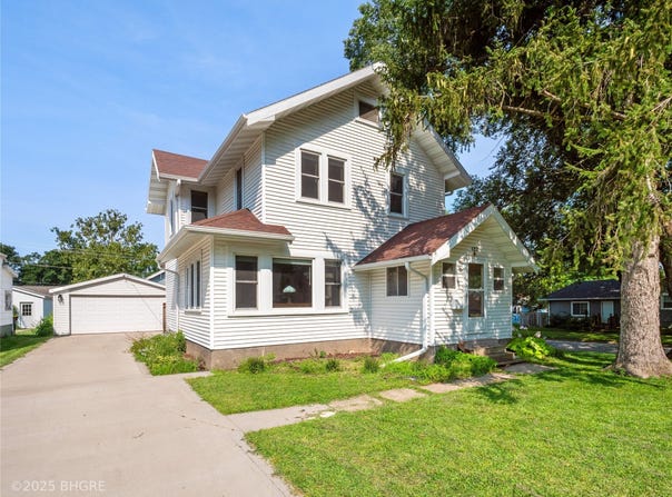 127 Tama Street, Boone, IA 50036
