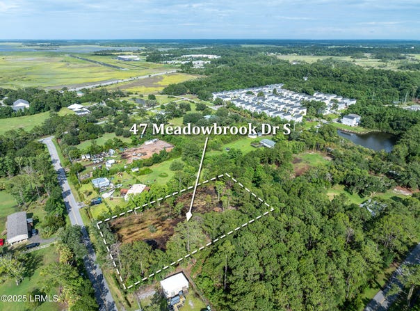 47 Meadowbrook Drive S, Beaufort, SC 29907