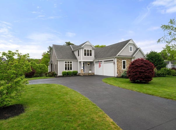 23 Ridgehill Lane, Sagamore Beach, MA 02562