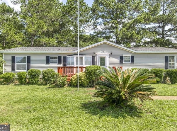 100 Coventry Manor, Byron, GA 31008