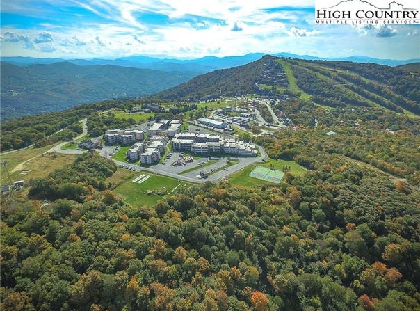 301 Pinnacle Inn Road, Beech Mountain, NC 28604