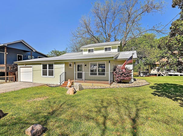 1318 Contour DR, Burnet, TX 78611