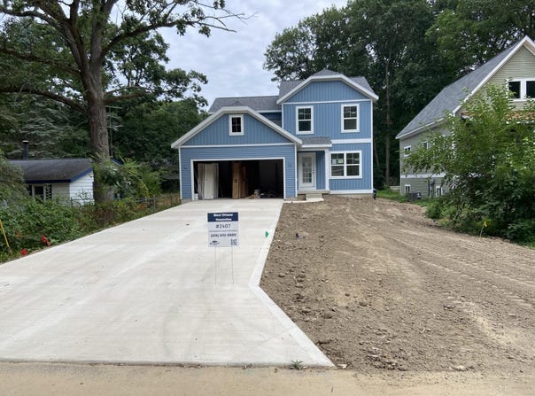 45 Manley Avenue, Holland, MI 49424