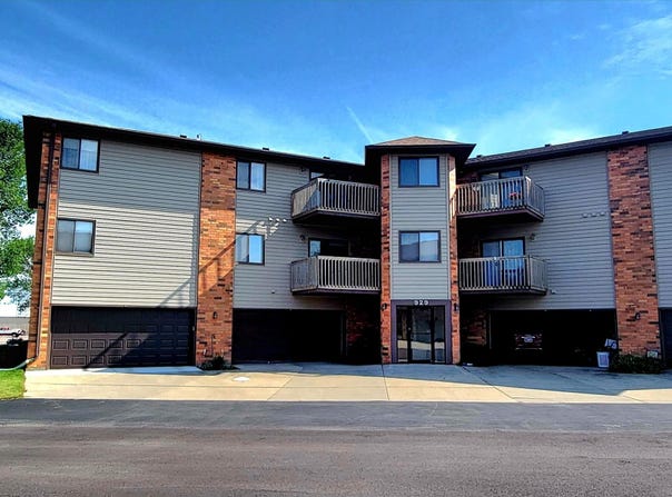 929 Circle Drive, Aberdeen, SD 57401