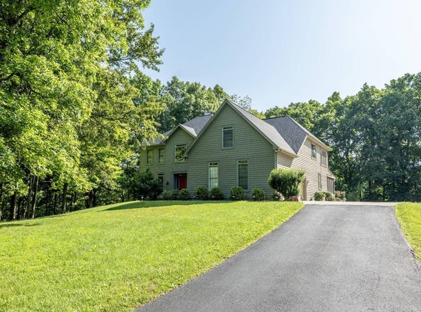 385 Gleandonshire Lane, Jackson, OH 45640
