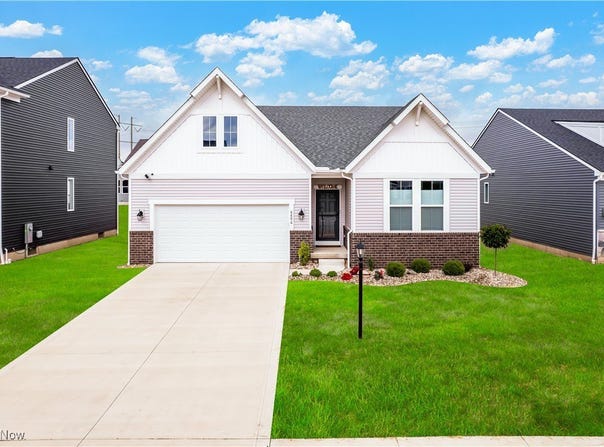 8896 Firethorne Drive, Columbia Station, OH 44028