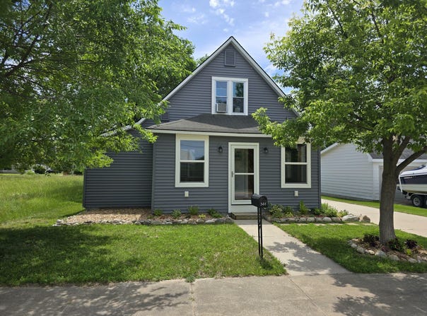 346 VOGEL STREET, BOYNE CITY, MI 49712