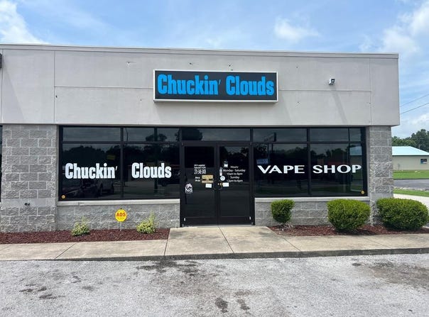 2413 Ft Campbell Blvd, HOPKINSVILLE, KY 42240