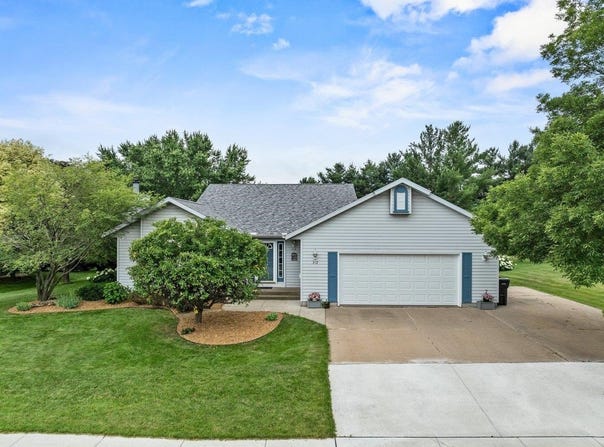312 E 17TH STREET, Marshfield, WI 54449