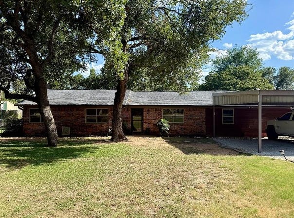 108 Olsen 2nd, Mineral Wells, TX 76067